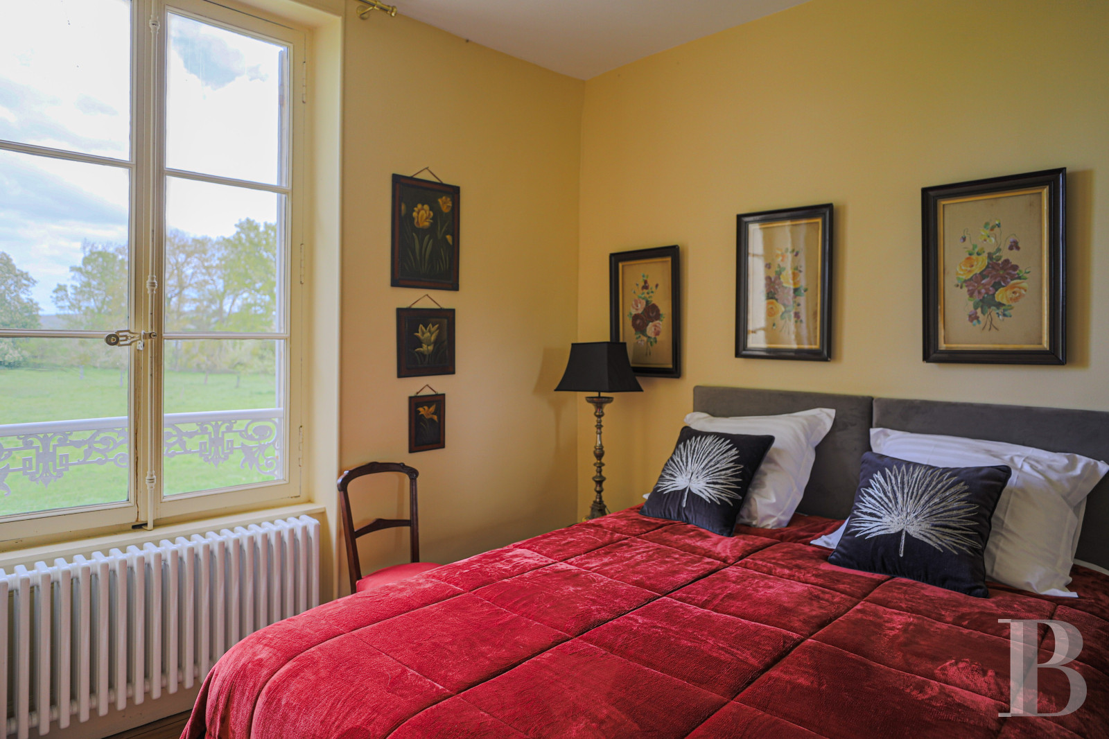 A 19th-century house bordered by a moat, in the Pays d'Auge region, in Normandy  - photo  n°29